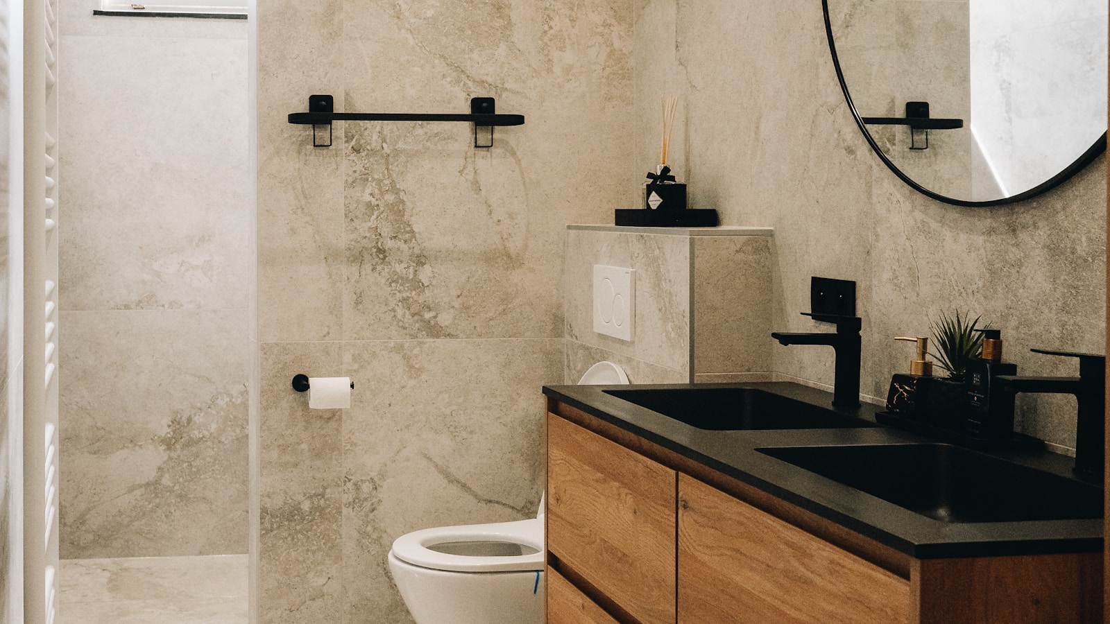 Small Bathroom Ideas: Space-Saving Solutions That Actually Work