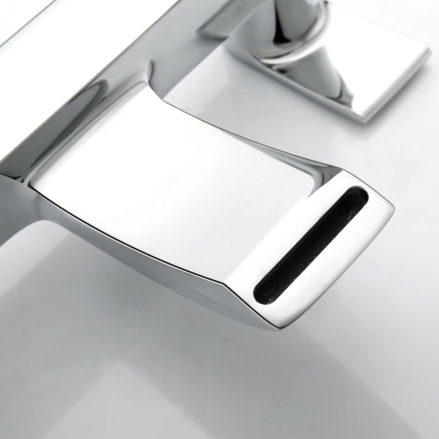 Sleek Chrome Bath Shower Mixer Tap with Handheld Shower Kit & Wall Bracket
