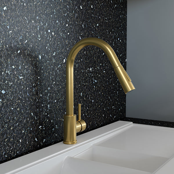 Pull Out Single Handle Kitchen Faucet – Brushed Brass Luxury Mixer Tap