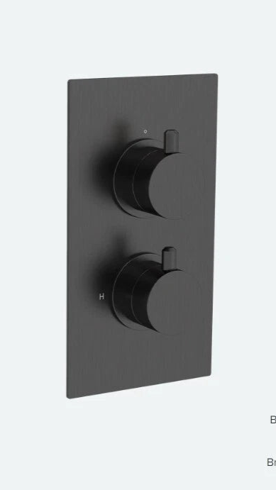Twin Round Handle, 1 Outlet Concealed Valve Matt Black